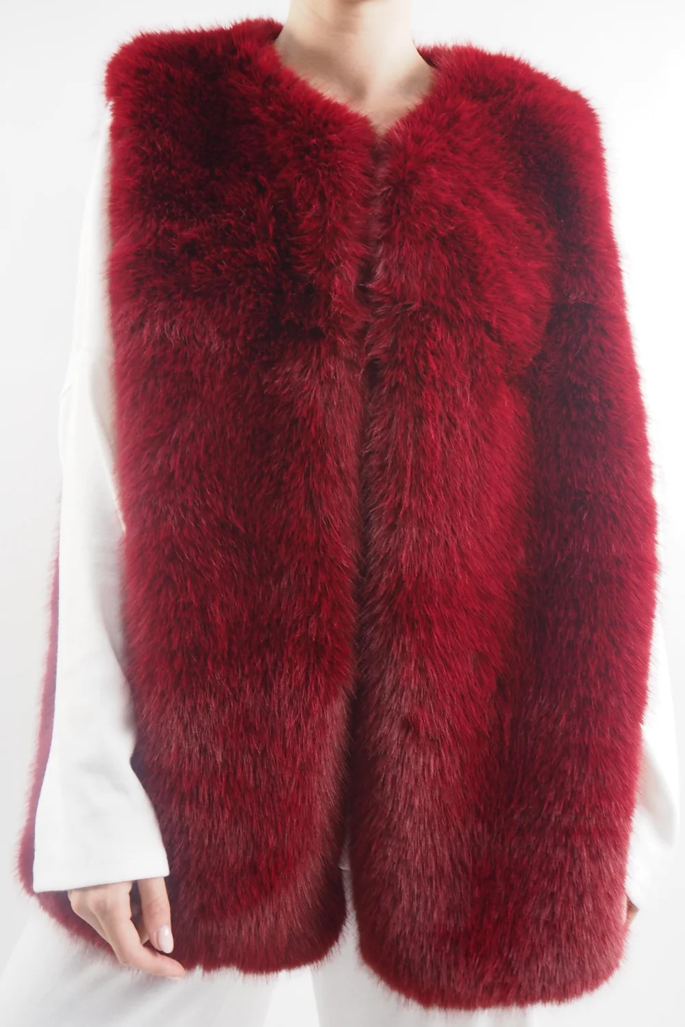 Laundry B Courchevel Faux Fur Gilet Bordeaux 6 Laundry B Courchevel Faux Fur Gilet Bordeaux - Image 4