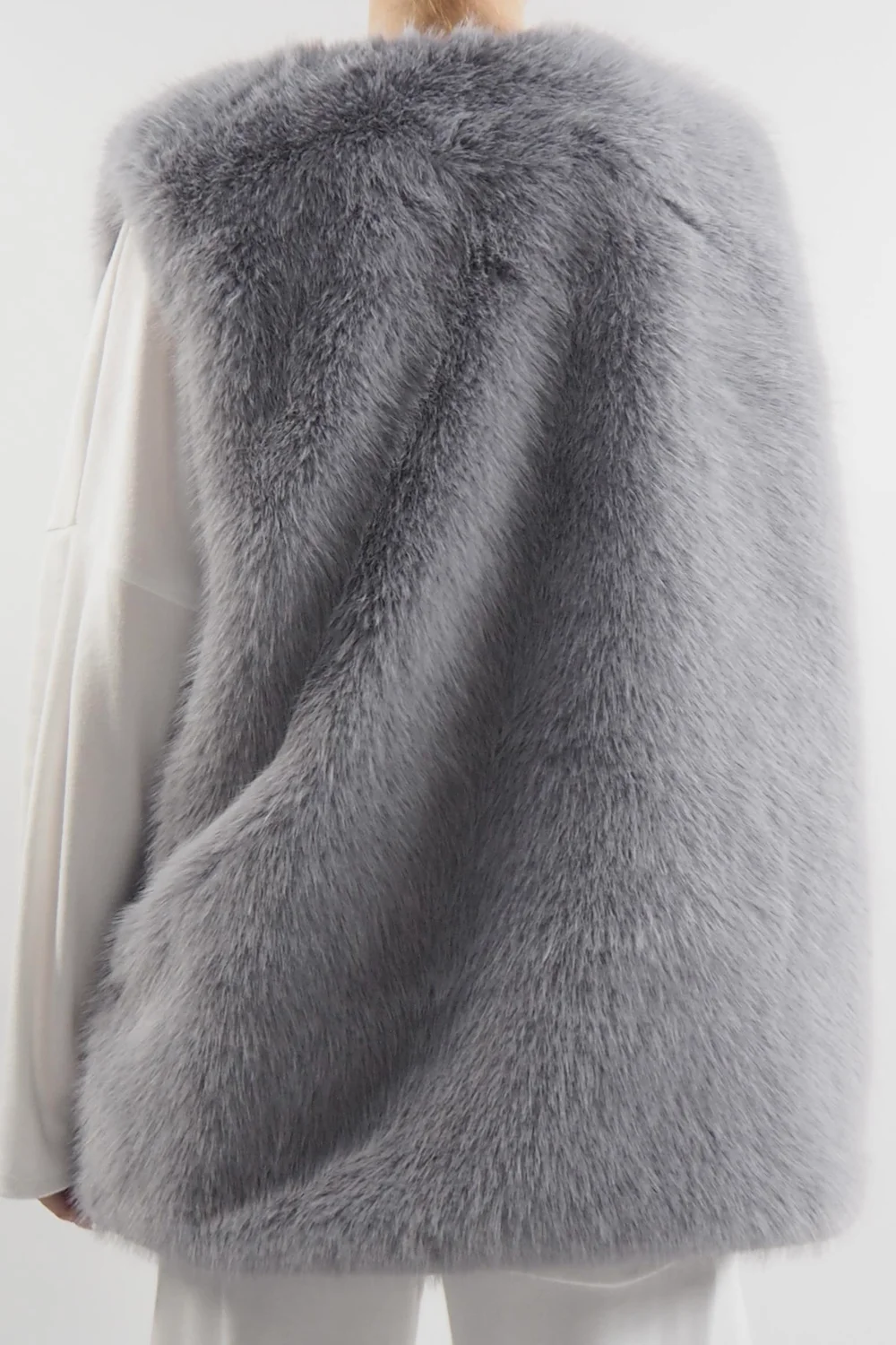 Laundry B Courchevel Faux Fur Gilet Dove / 6 Laundry B Courchevel Faux Fur Gilet Dove / - Image 4