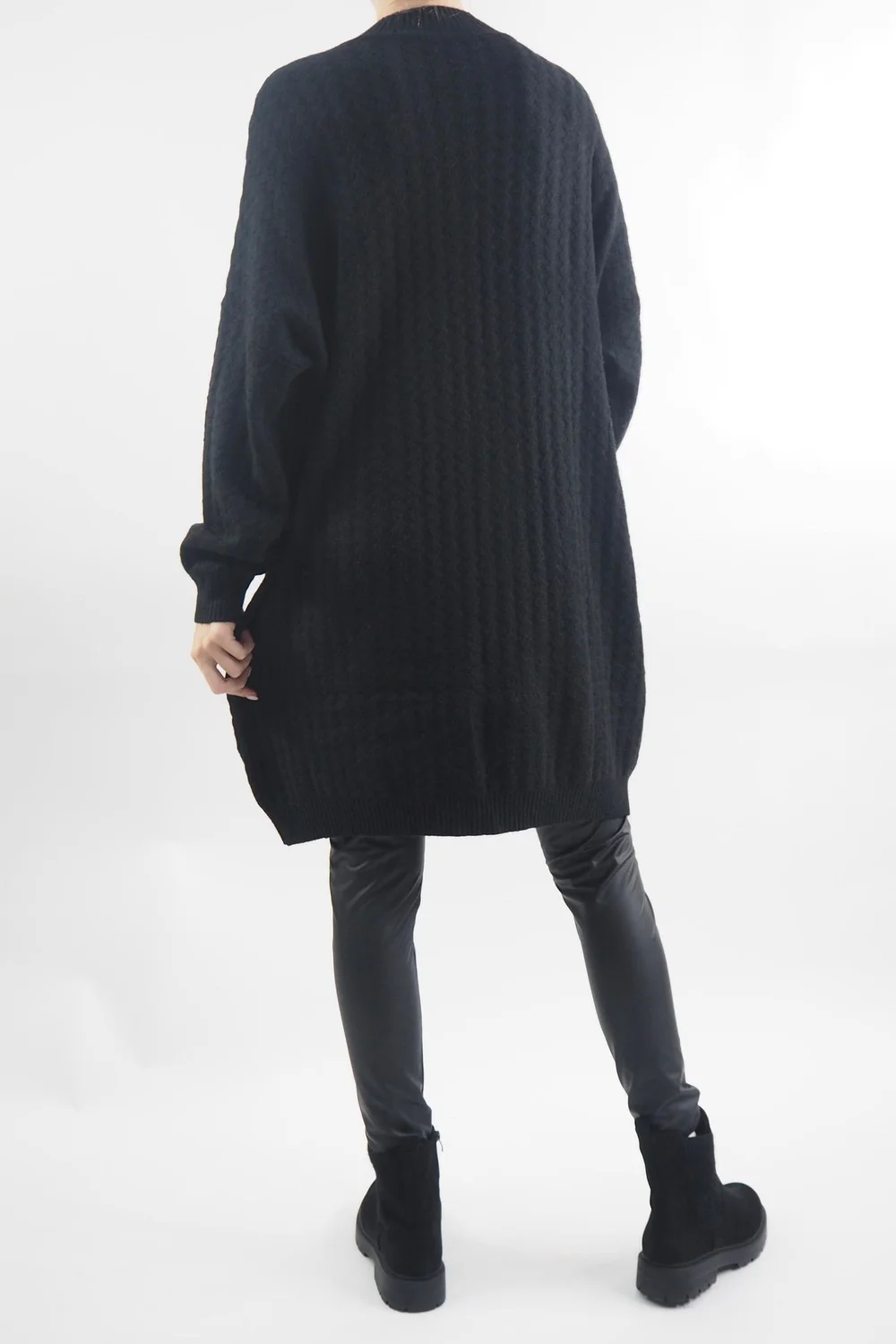 Laundry B Retro Wave Longline Knit Top Black 5 Laundry B Retro Wave Longline Knit Top Black - Image 3