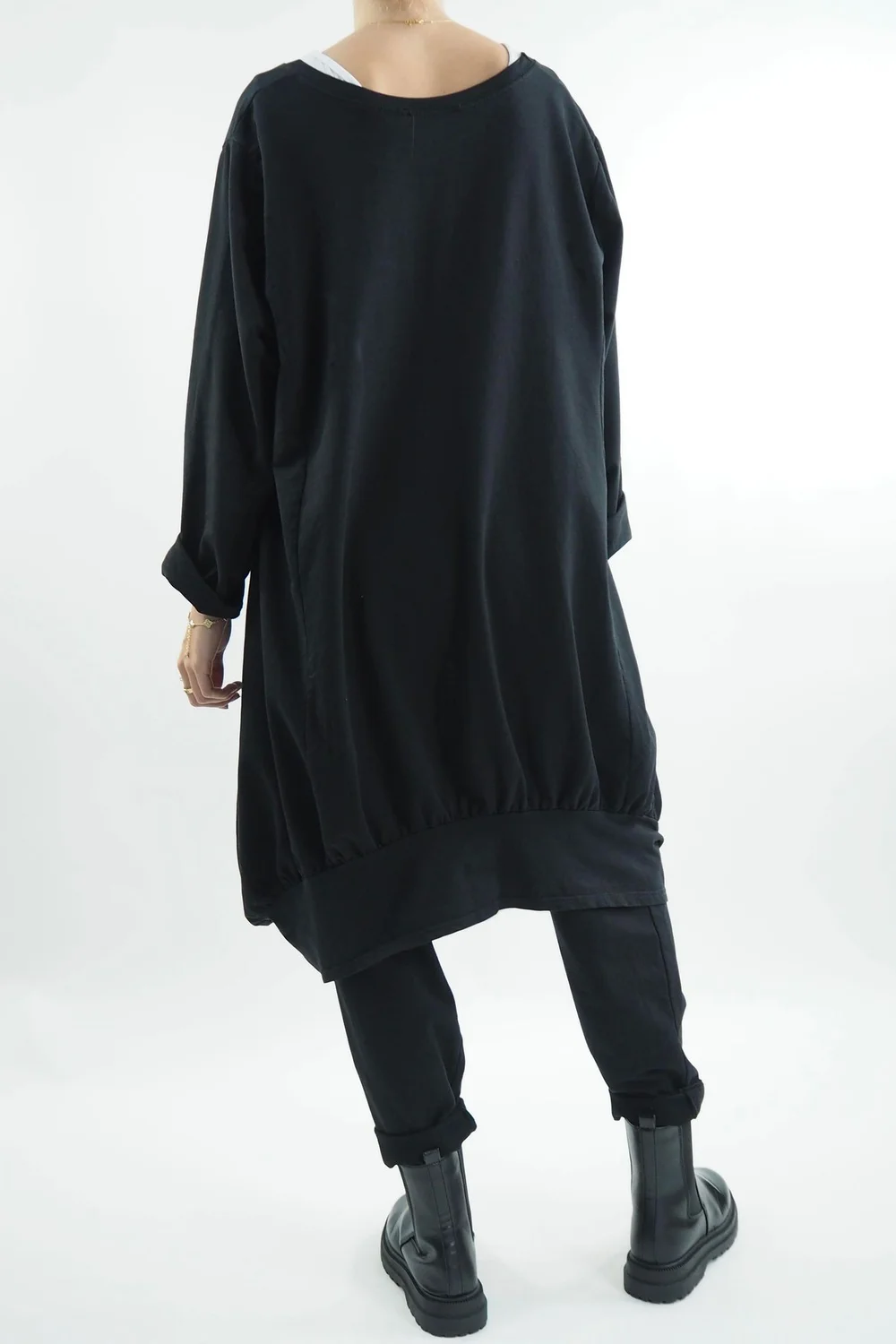 Made In Italy Apres Dip Side Bubble Tunic Black 5 Made In Italy Apres Dip Side Bubble Tunic Black - Image 3