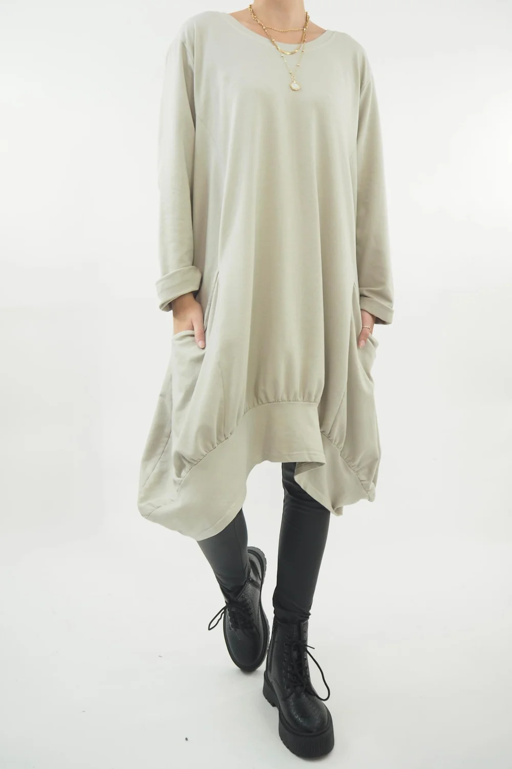 Made In Italy Apres Dip Side Bubble Tunic Stone 3 Made In Italy Apres Dip Side Bubble Tunic Stone