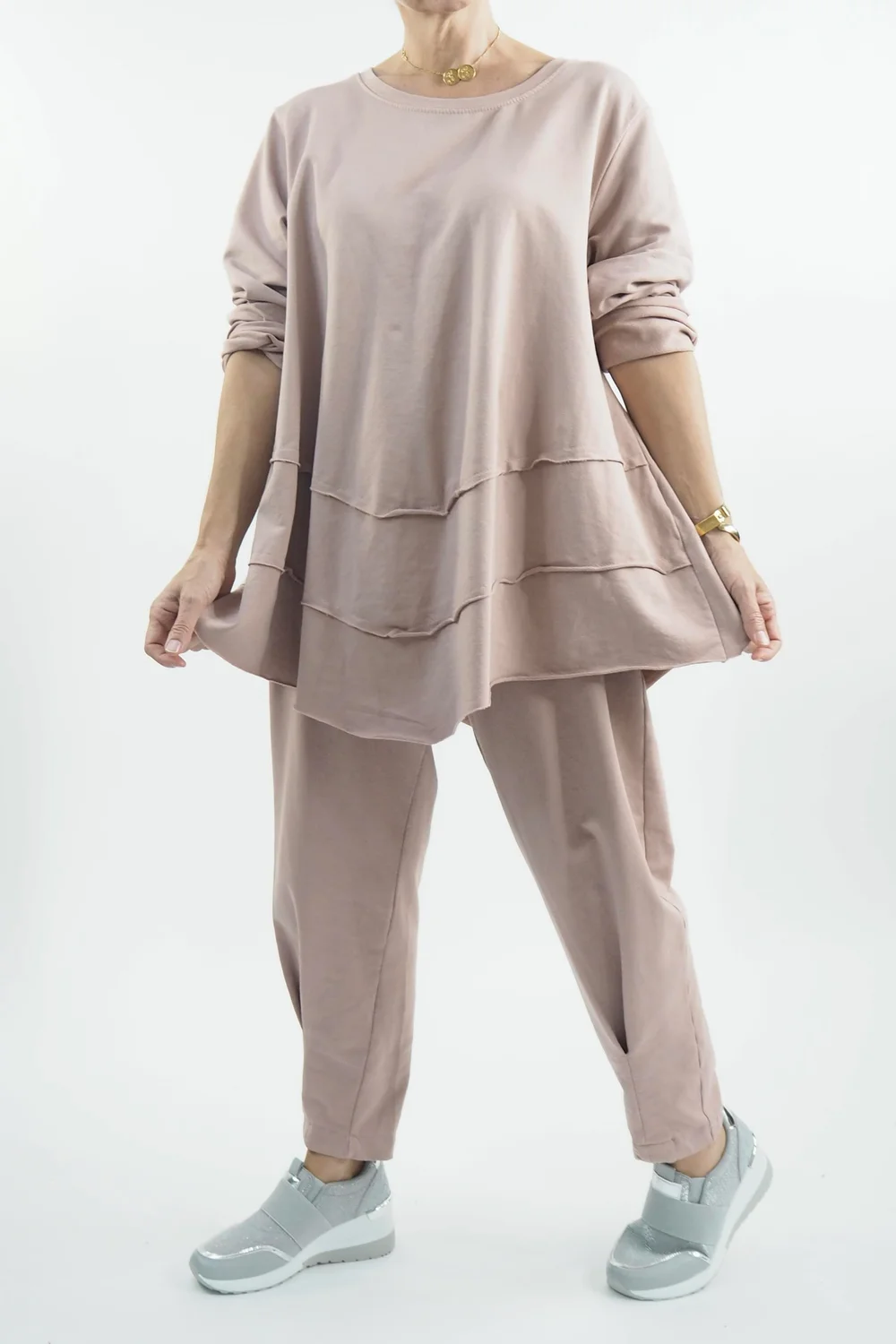 Made In Italy Apres Double V Raw Edge Top Antique Rose 4 Made In Italy Apres Double V Raw Edge Top Antique Rose - Image 2