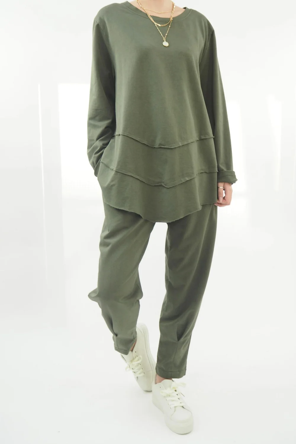 Made In Italy Apres Double V Raw Edge Top Bonsai 3 Made In Italy Apres Double V Raw Edge Top Bonsai