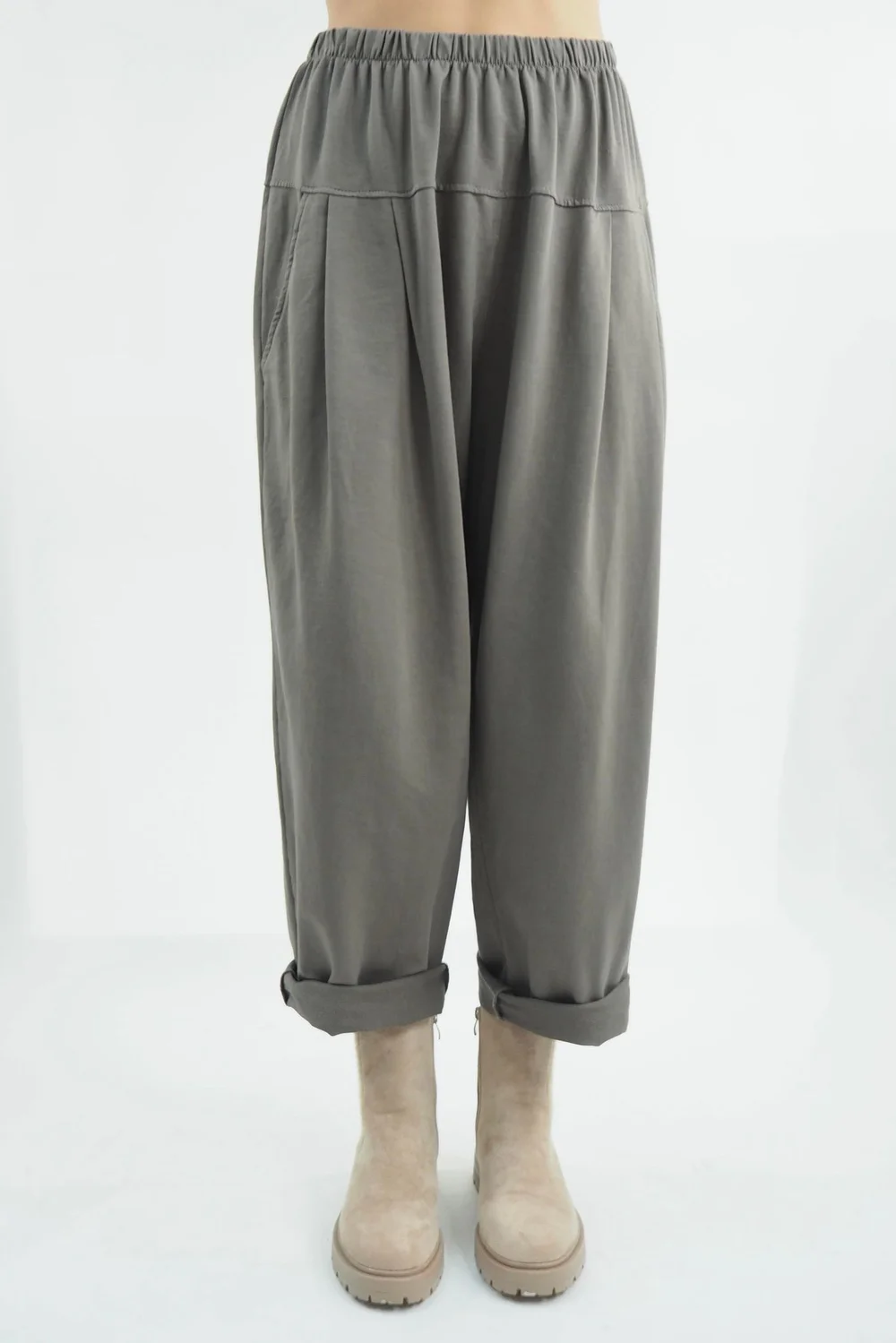 Made In Italy Apres Flat Front Pleat Jogger Earth 3 Made In Italy Apres Flat Front Pleat Jogger Earth