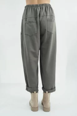 Made In Italy Apres Flat Front Pleat Jogger Earth 8 Made In Italy Apres Flat Front Pleat Jogger Earth -Fashion Women's Store made in italy apres flat front pleat jogger earth03.jpg