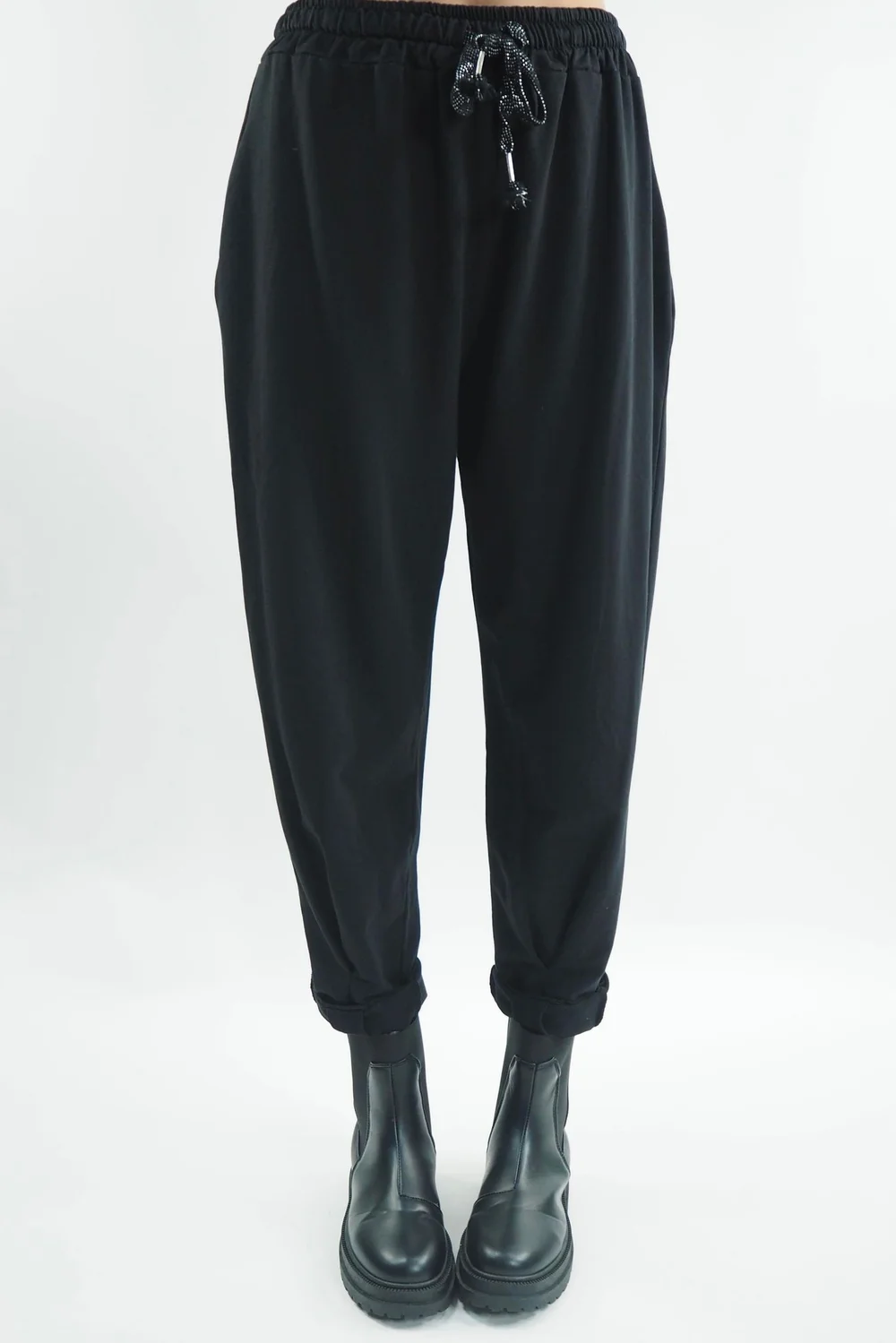 Made In Italy Apres Skinny Dart Jogger Black 3 Made In Italy Apres Skinny Dart Jogger Black