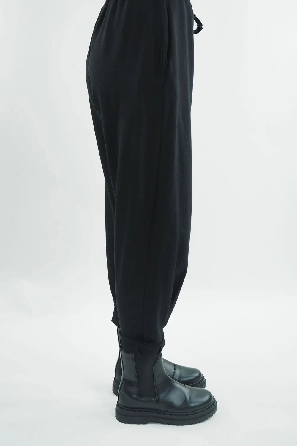 Made In Italy Apres Skinny Dart Jogger Black 4 Made In Italy Apres Skinny Dart Jogger Black - Image 2