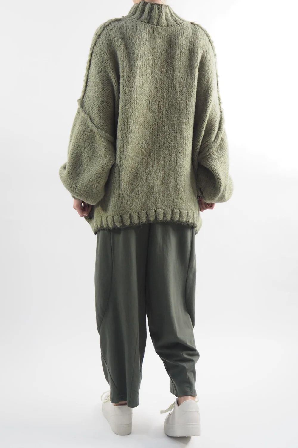 Made In Italy Arlo Oversized Blanket Stitch Knit Top Soft Khaki 6 Made In Italy Arlo Oversized Blanket Stitch Knit Top Soft Khaki - Image 4