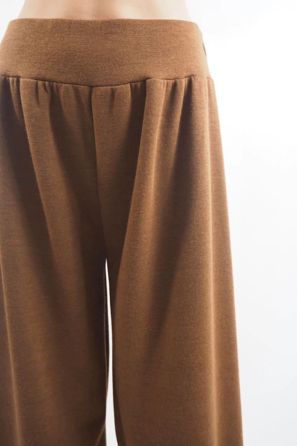 Made In Italy Belgravia Pull On Stretch Wide Leg Trouser Chestnut 6 Made In Italy Belgravia Pull On Stretch Wide Leg Trouser Chestnut - Image 4