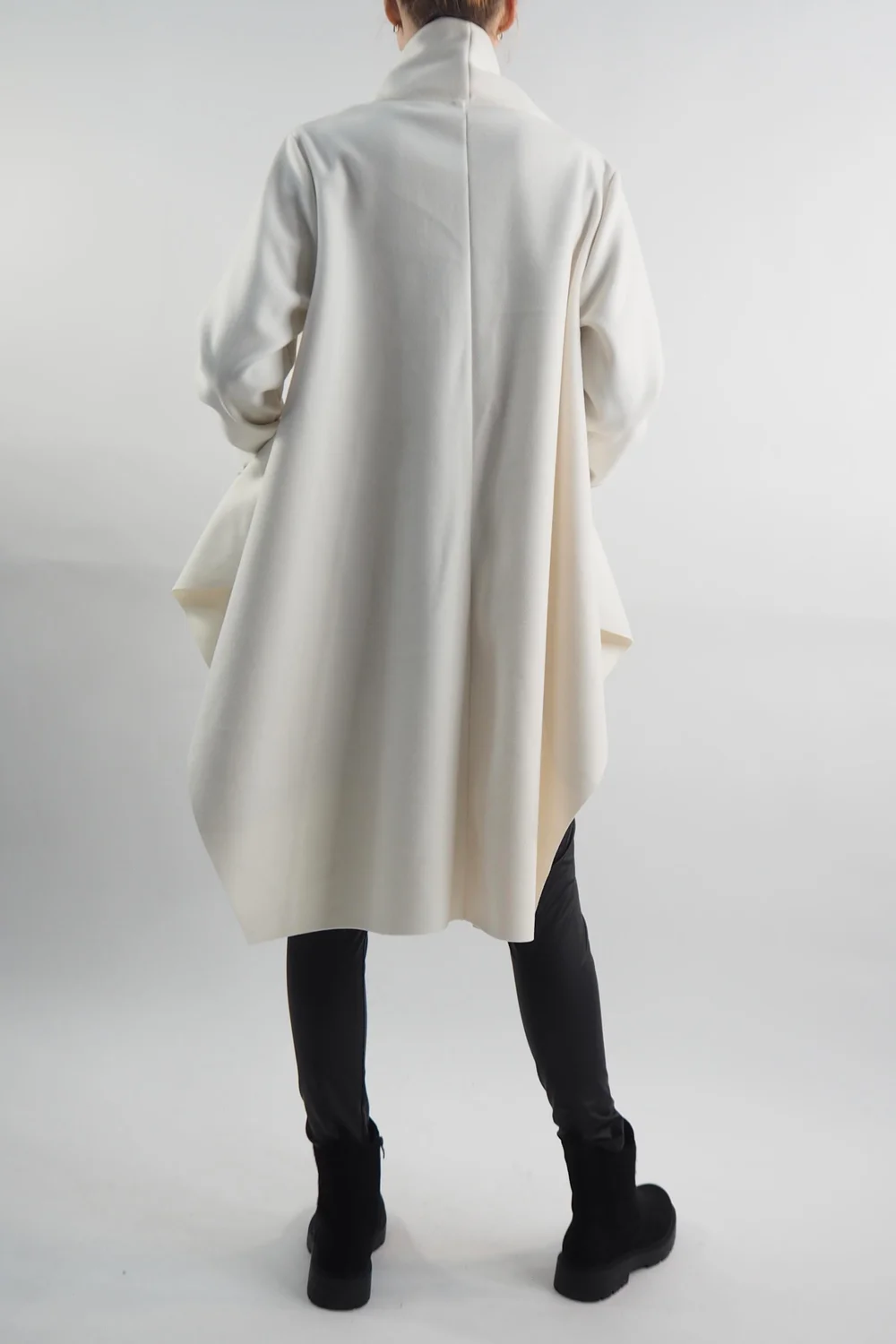 Made In Italy Belgravia Waterfall Swing Jacket Ecru 5 Made In Italy Belgravia Waterfall Swing Jacket Ecru - Image 3