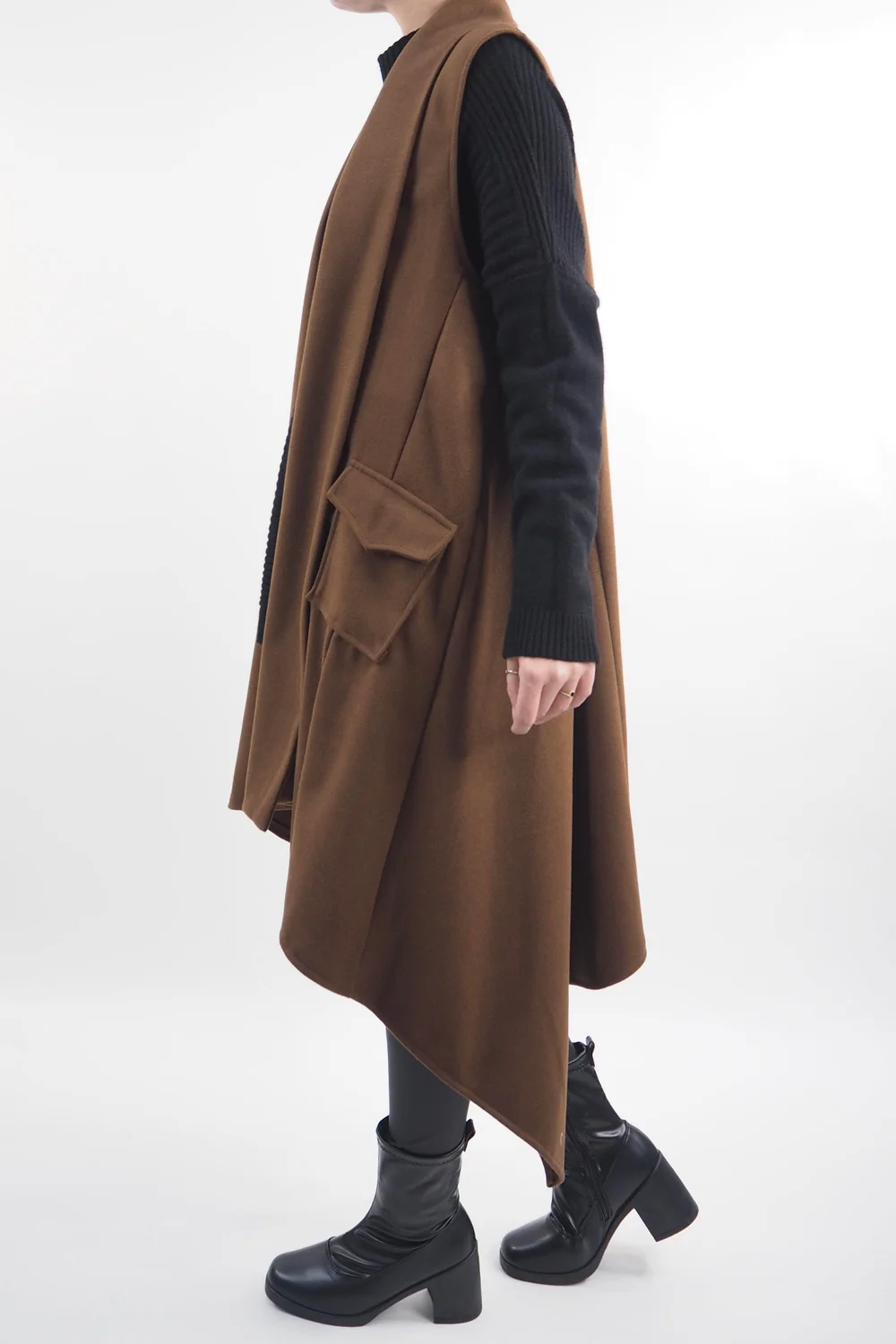 Made In Italy Belgravia Weekend Gilet Dark Chestnut 5 Made In Italy Belgravia Weekend Gilet Dark Chestnut - Image 3