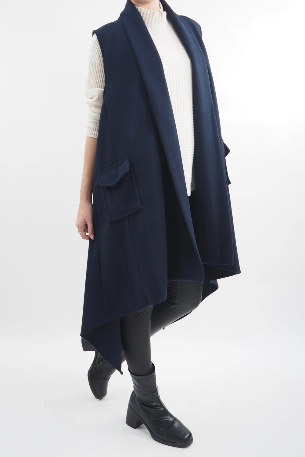 Made In Italy Belgravia Weekend Gilet Navy 4 Made In Italy Belgravia Weekend Gilet Navy - Image 2