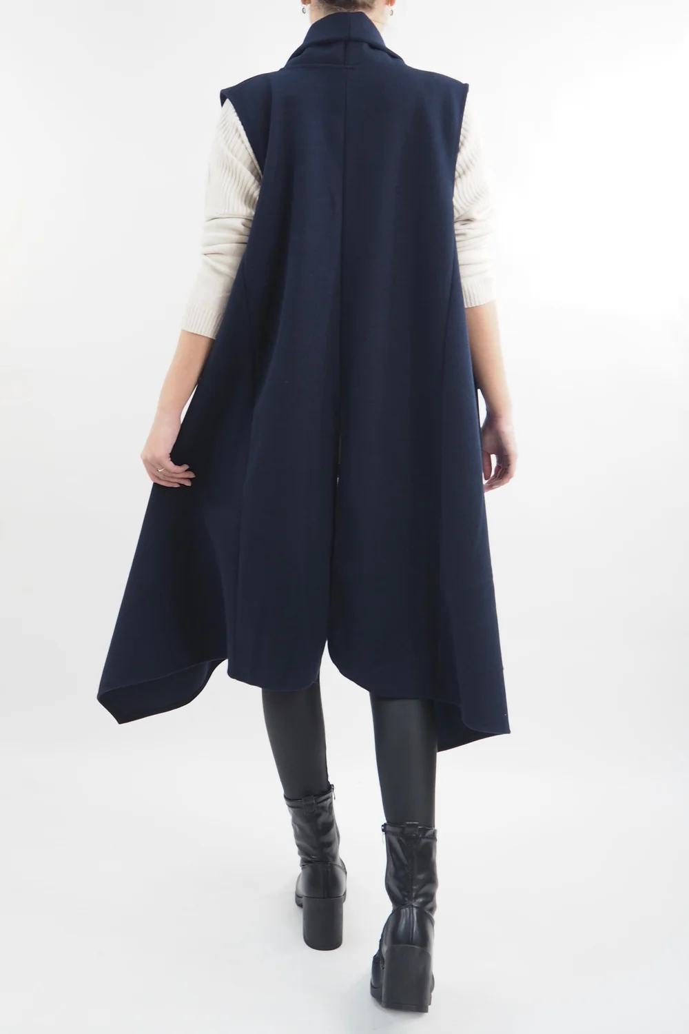 Made In Italy Belgravia Weekend Gilet Navy 6 Made In Italy Belgravia Weekend Gilet Navy - Image 4