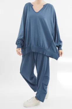 Made In Italy Bodhi Slouch V Sweatshirt Denim 11 Made In Italy Bodhi Slouch V Sweatshirt Denim -Fashion Women's Store made in italy bodhi slouch v sweatshirt denim5.jpg