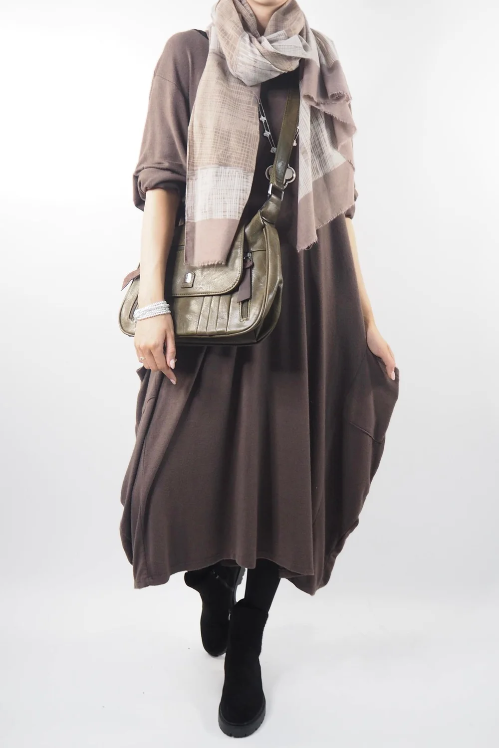 Made In Italy Chalet Classic Cocoon Knit Dress Truffle Brown 8 Made In Italy Chalet Classic Cocoon Knit Dress Truffle Brown - Image 6