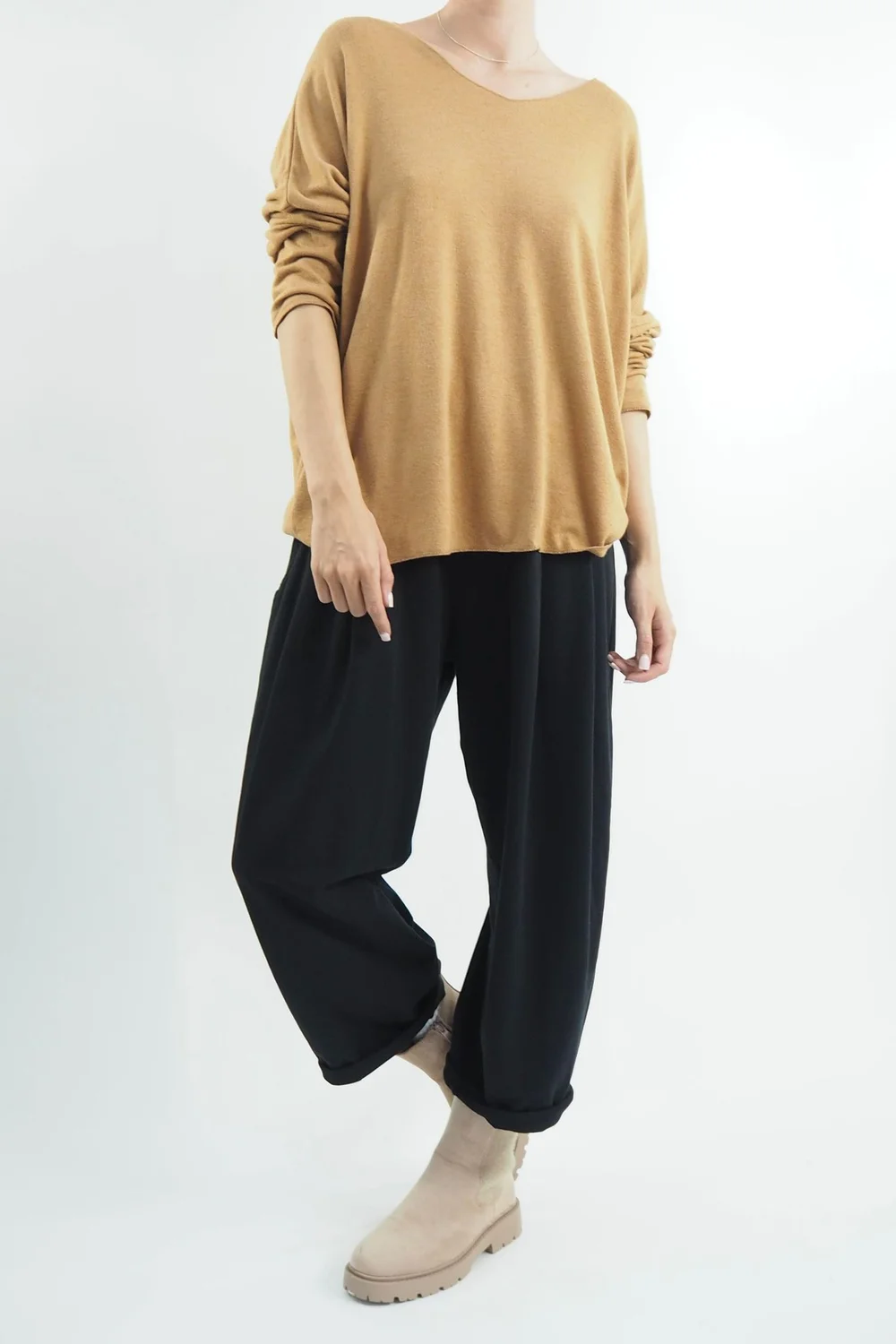 Made In Italy Classic Super Soft Fine Knit Top Tan 6 Made In Italy Classic Super Soft Fine Knit Top Tan - Image 4