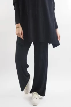 Made In Italy Classic Super Soft Ribbed Fine Knit Pant Black -Fashion Women's Store made in italy classic super soft ribbed fine knit pant black 2.jpg