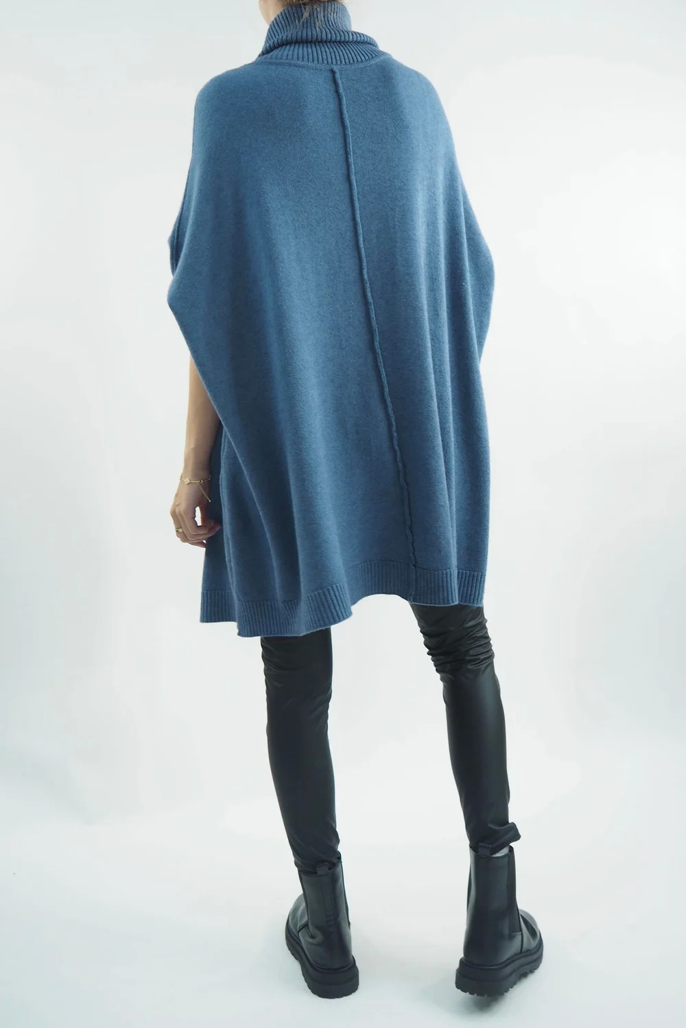 Made In Italy Conrad Classic Blanket Knit Top Airforce 5 Made In Italy Conrad Classic Blanket Knit Top Airforce - Image 3