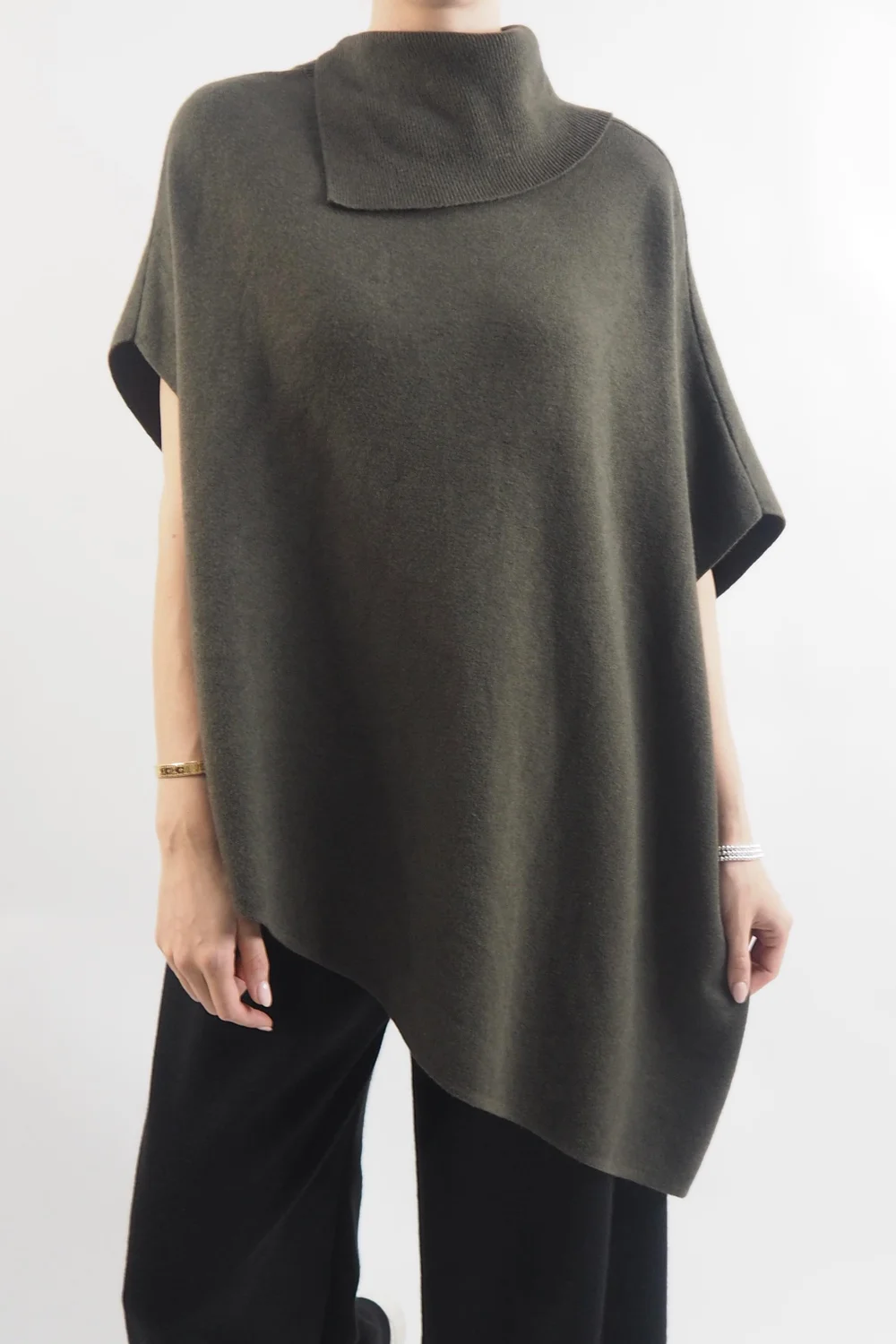 Made In Italy Conrad Tilt Knit Top Khaki 3 Made In Italy Conrad Tilt Knit Top Khaki