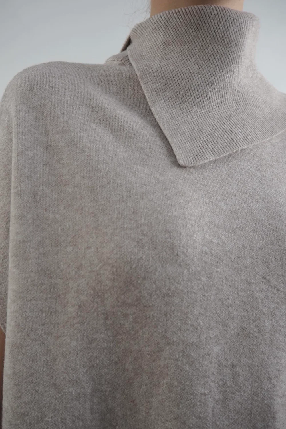 Made In Italy Conrad Tilt Knit Top Oatmeal 4 Made In Italy Conrad Tilt Knit Top Oatmeal - Image 2