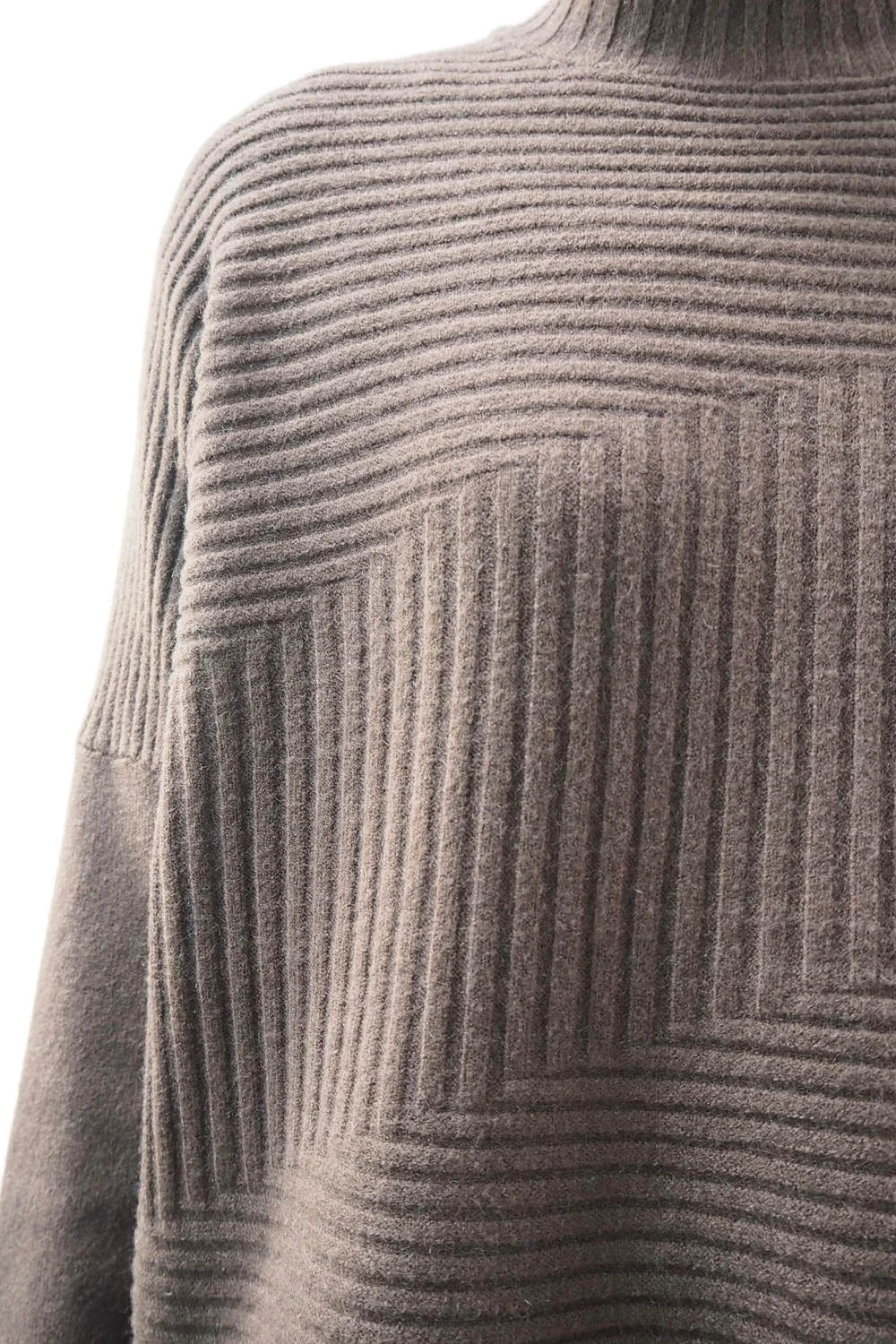 Made In Italy Conrad Turtle Ribby Knit Top Umber 6 Made In Italy Conrad Turtle Ribby Knit Top Umber - Image 4