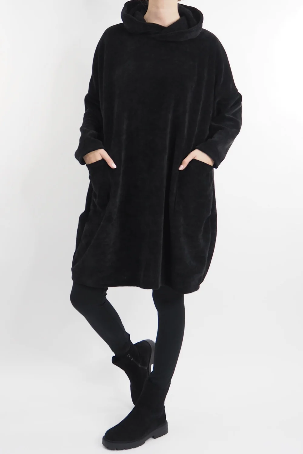Made In Italy Dusk Pocketed Cowl Tunic Black 6 Made In Italy Dusk Pocketed Cowl Tunic Black - Image 4