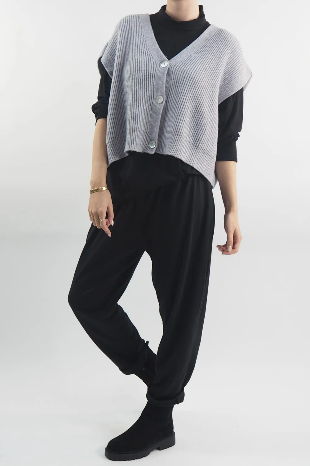 Made In Italy Halo Half A Cardi Grey Marl 4 Made In Italy Halo Half A Cardi Grey Marl - Image 2