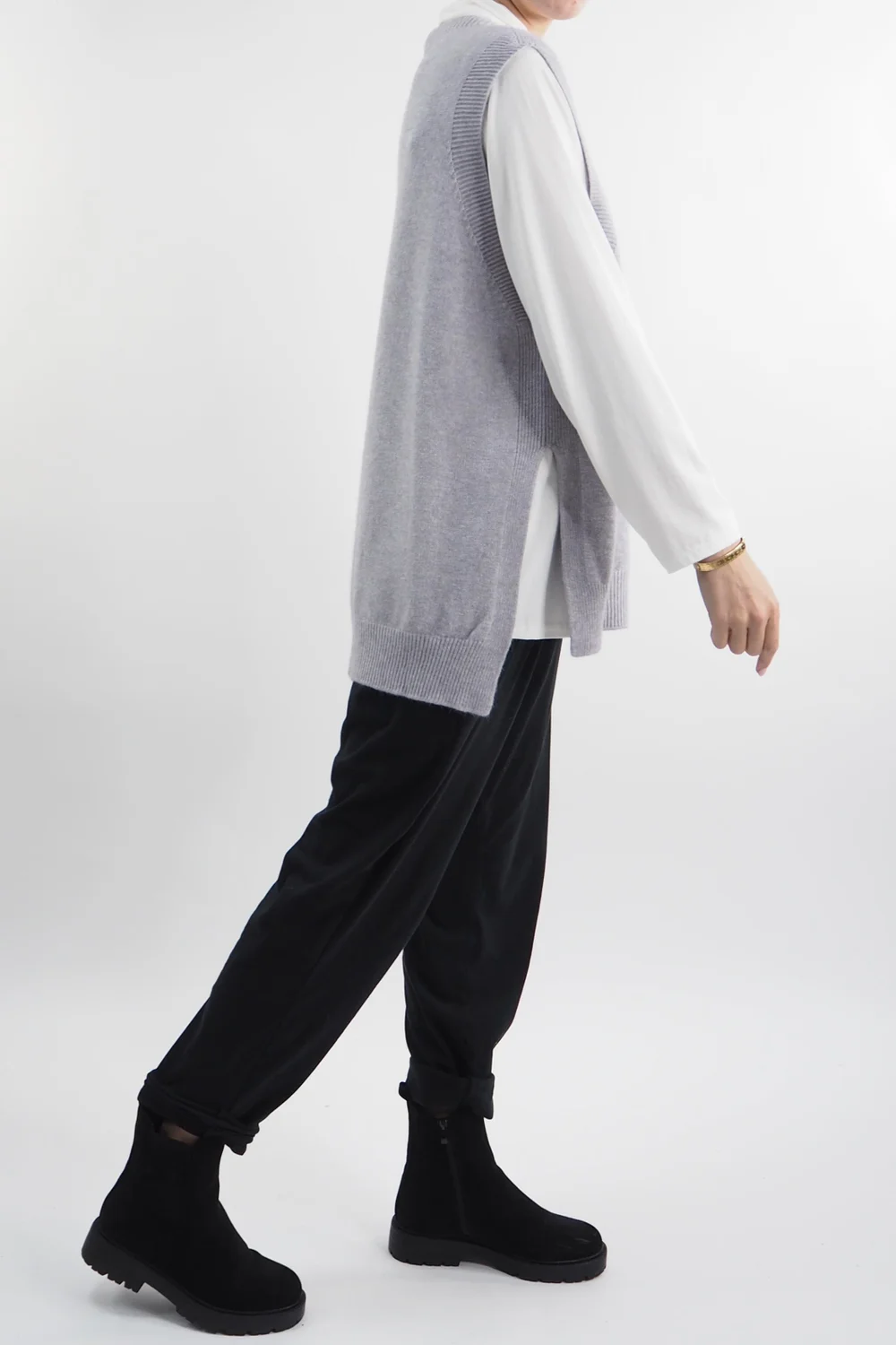 Made In Italy Halo Knit Tank Top Grey 5 Made In Italy Halo Knit Tank Top Grey - Image 3