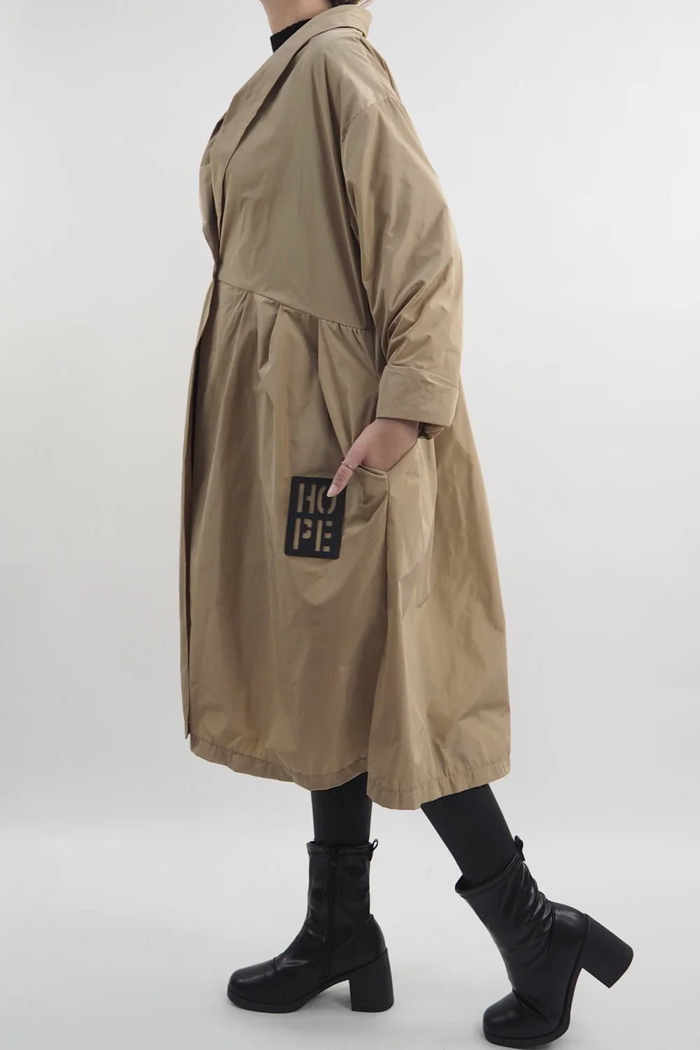 Made In Italy Hope Lapel Smock Mac Soft Camel 4 Made In Italy Hope Lapel Smock Mac Soft Camel - Image 2