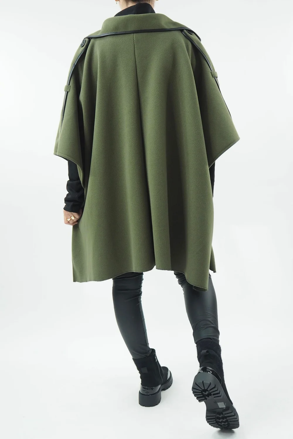 Made In Italy Kensington Cape Khaki 5 Made In Italy Kensington Cape Khaki - Image 3