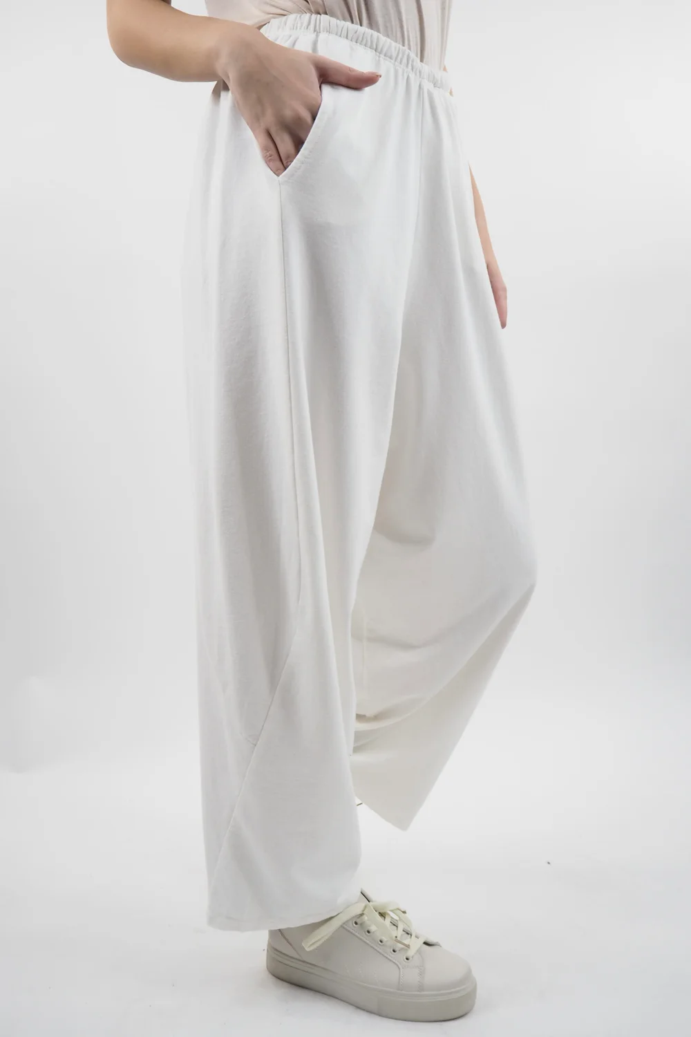 Made In Italy Lagenlook Classic Cocoon Pant Ecru 4 Made In Italy Lagenlook Classic Cocoon Pant Ecru - Image 2