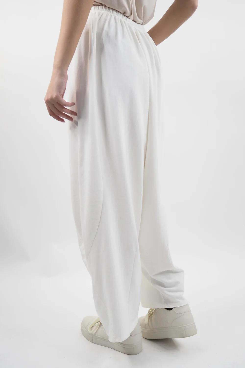 Made In Italy Lagenlook Classic Cocoon Pant Ecru 5 Made In Italy Lagenlook Classic Cocoon Pant Ecru - Image 3