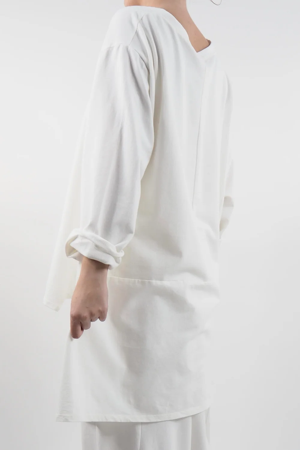 Made In Italy Lagenlook Classic Cut Out Sweatshirt Ecru 5 Made In Italy Lagenlook Classic Cut Out Sweatshirt Ecru - Image 3