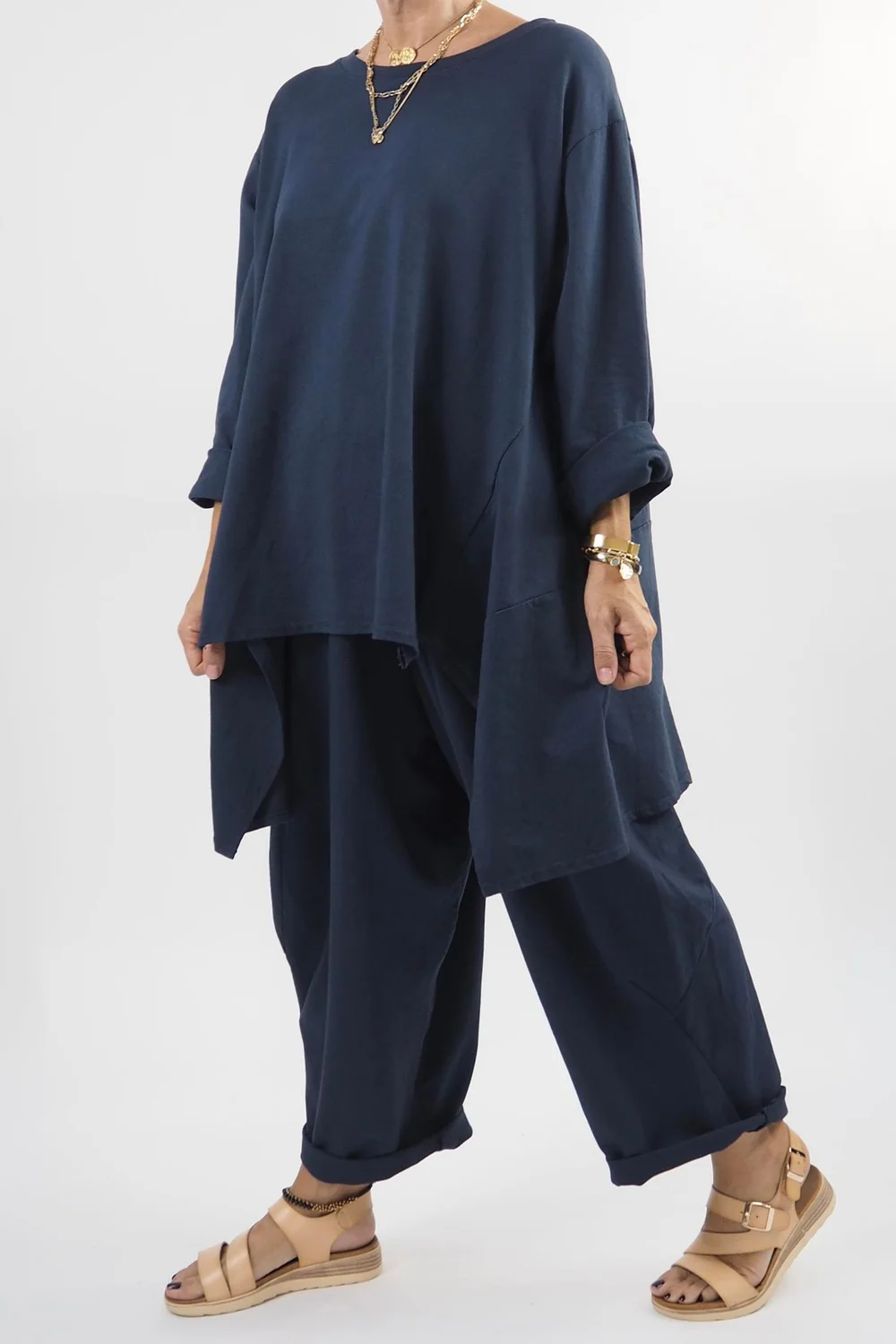 Made In Italy Lagenlook Classic Cut Out Sweatshirt Midnight 4 Made In Italy Lagenlook Classic Cut Out Sweatshirt Midnight - Image 2