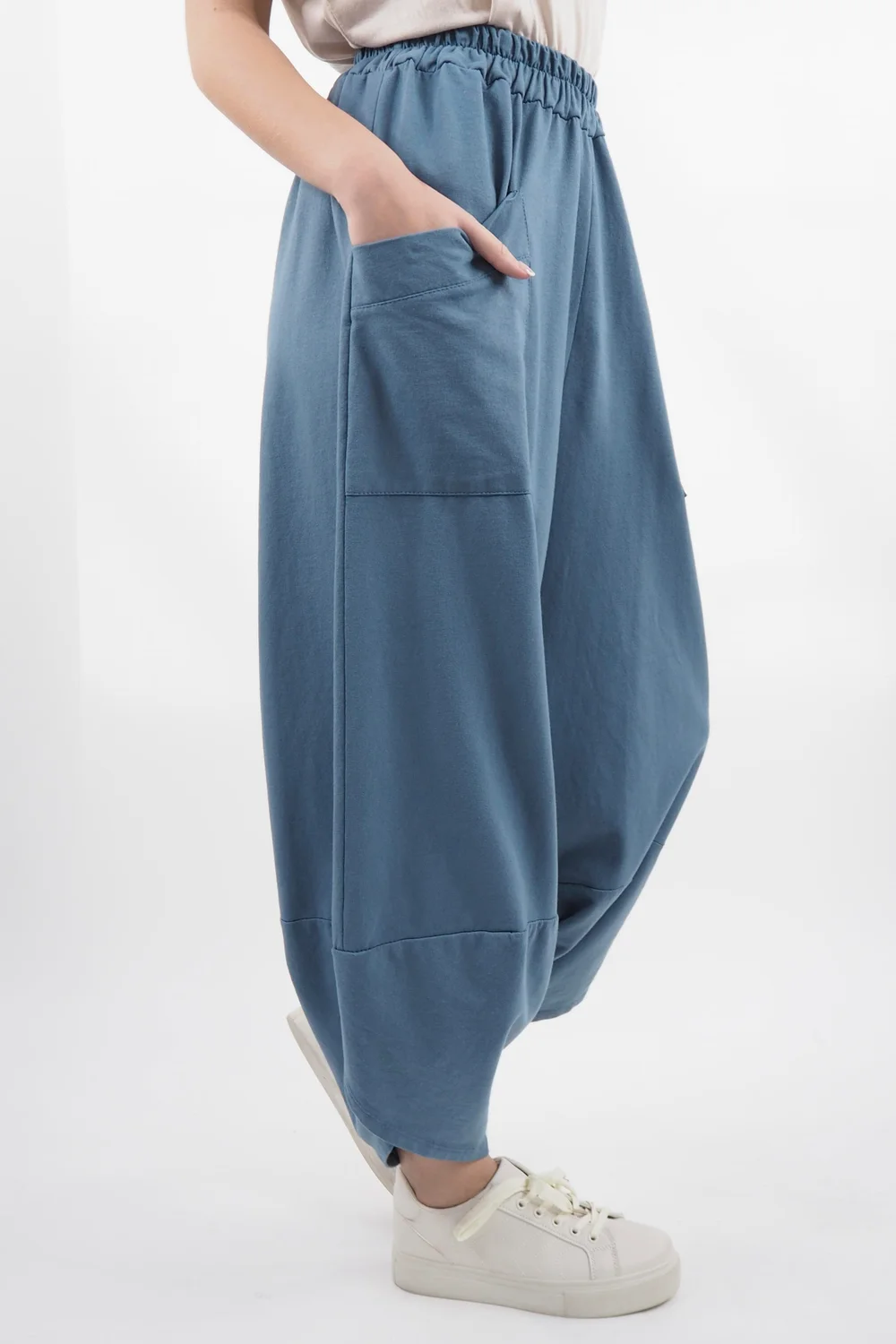 Made In Italy Lagenlook Shelby Cocoon Pant Denim 4 Made In Italy Lagenlook Shelby Cocoon Pant Denim - Image 2