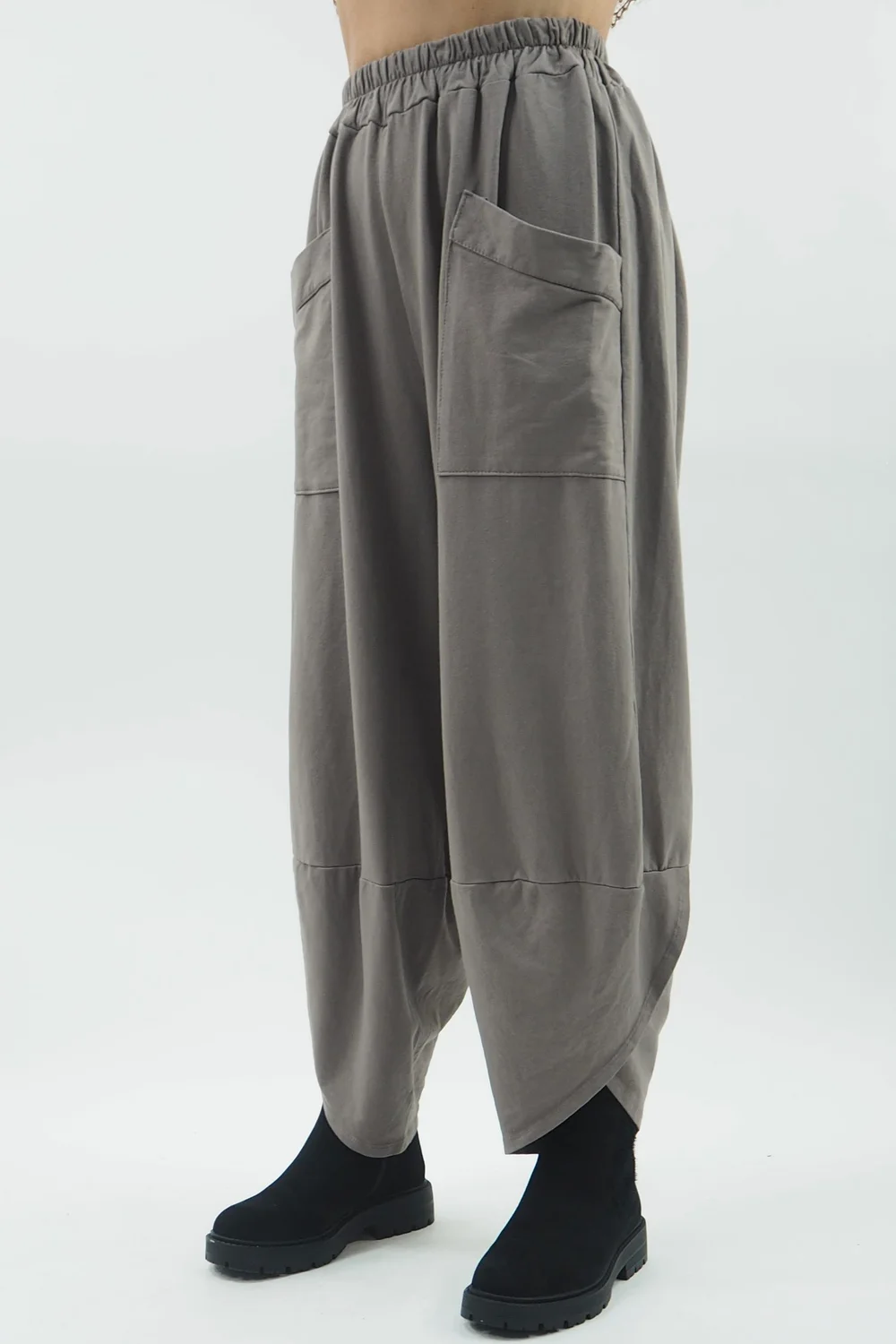 Made In Italy Lagenlook Shelby Cocoon Pant Mushroom 4 Made In Italy Lagenlook Shelby Cocoon Pant Mushroom - Image 2