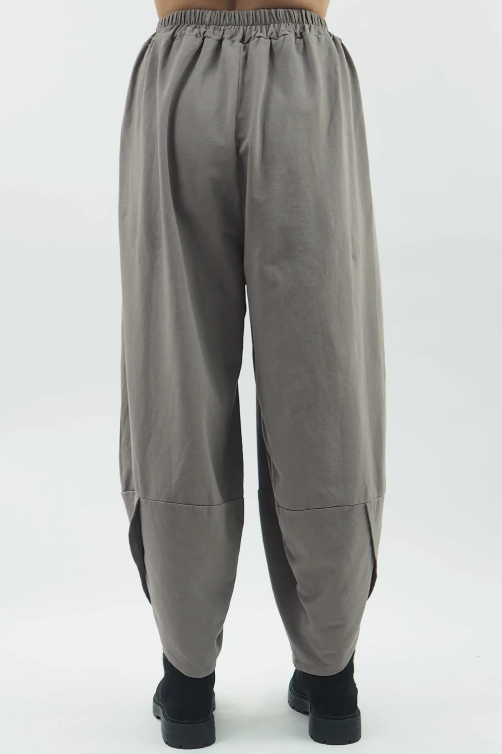 Made In Italy Lagenlook Shelby Cocoon Pant Mushroom 6 Made In Italy Lagenlook Shelby Cocoon Pant Mushroom - Image 4