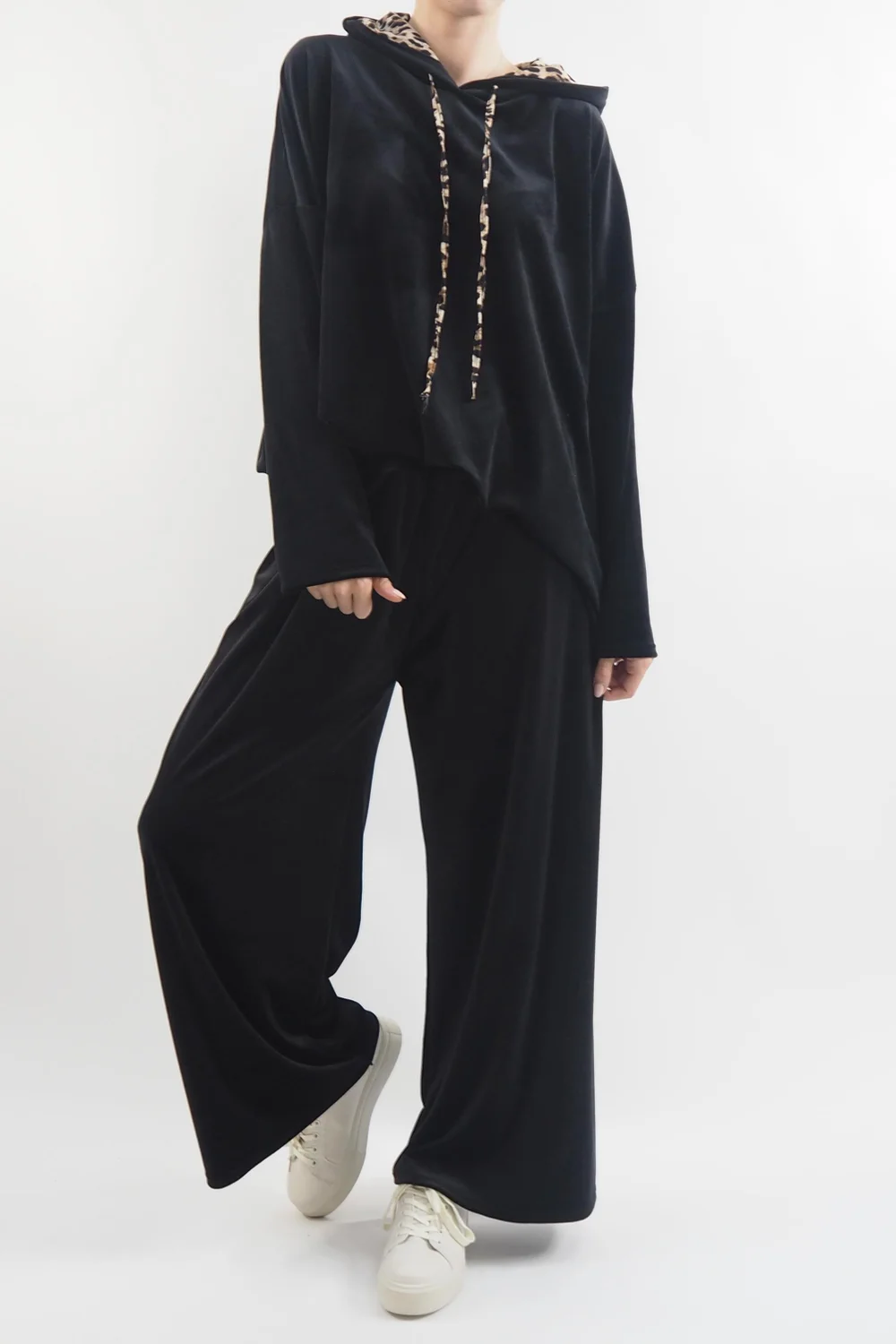 Made In Italy Leopard Love Stretch Velour Hoodie Black / 5 Made In Italy Leopard Love Stretch Velour Hoodie Black / - Image 3