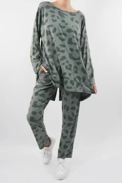 Made In Italy Lounging Leopard Set Soft Khaki