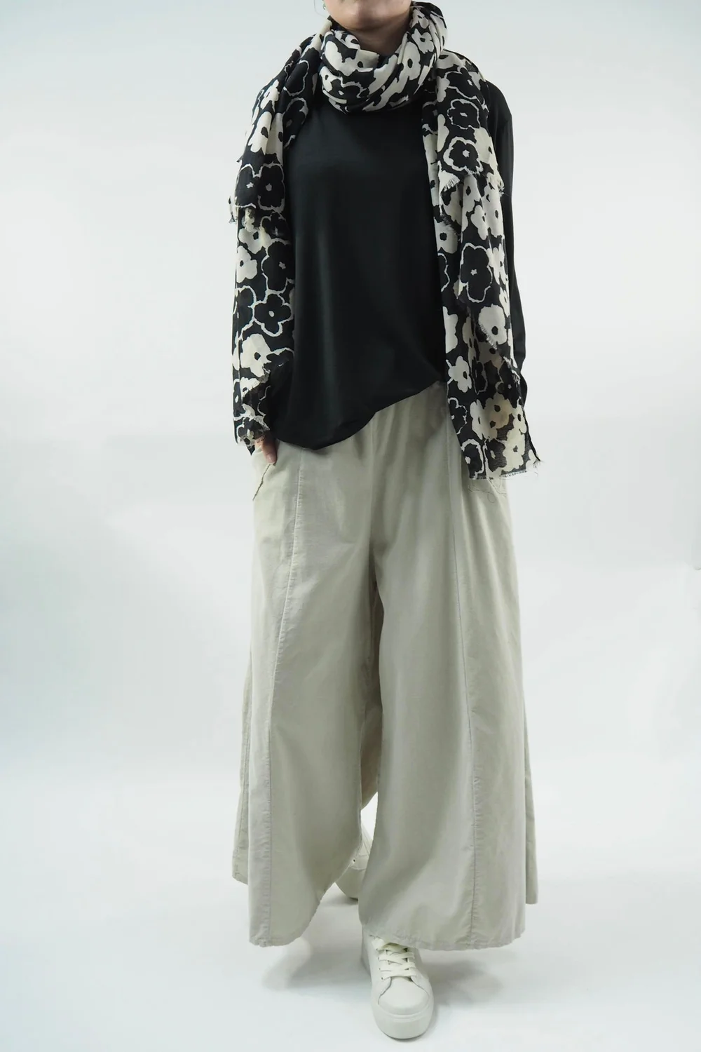 Made In Italy Malone Needlecord Culotte Stone 7 Made In Italy Malone Needlecord Culotte Stone - Image 5