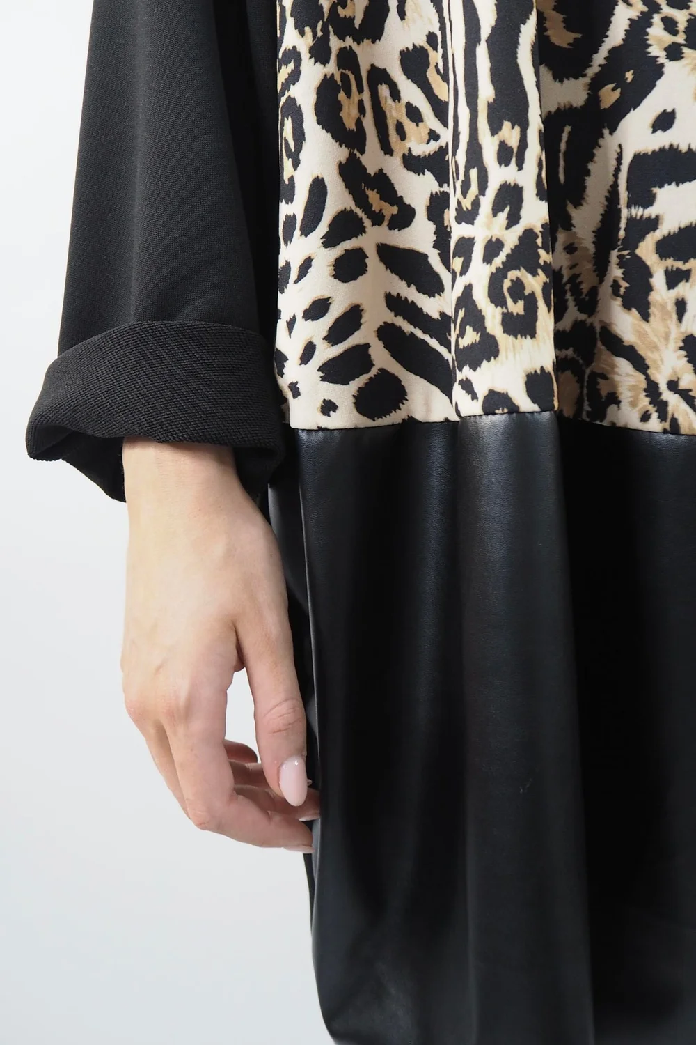 Made In Italy Moxie Mixed Animal Panel Top Black 6 Made In Italy Moxie Mixed Animal Panel Top Black - Image 4