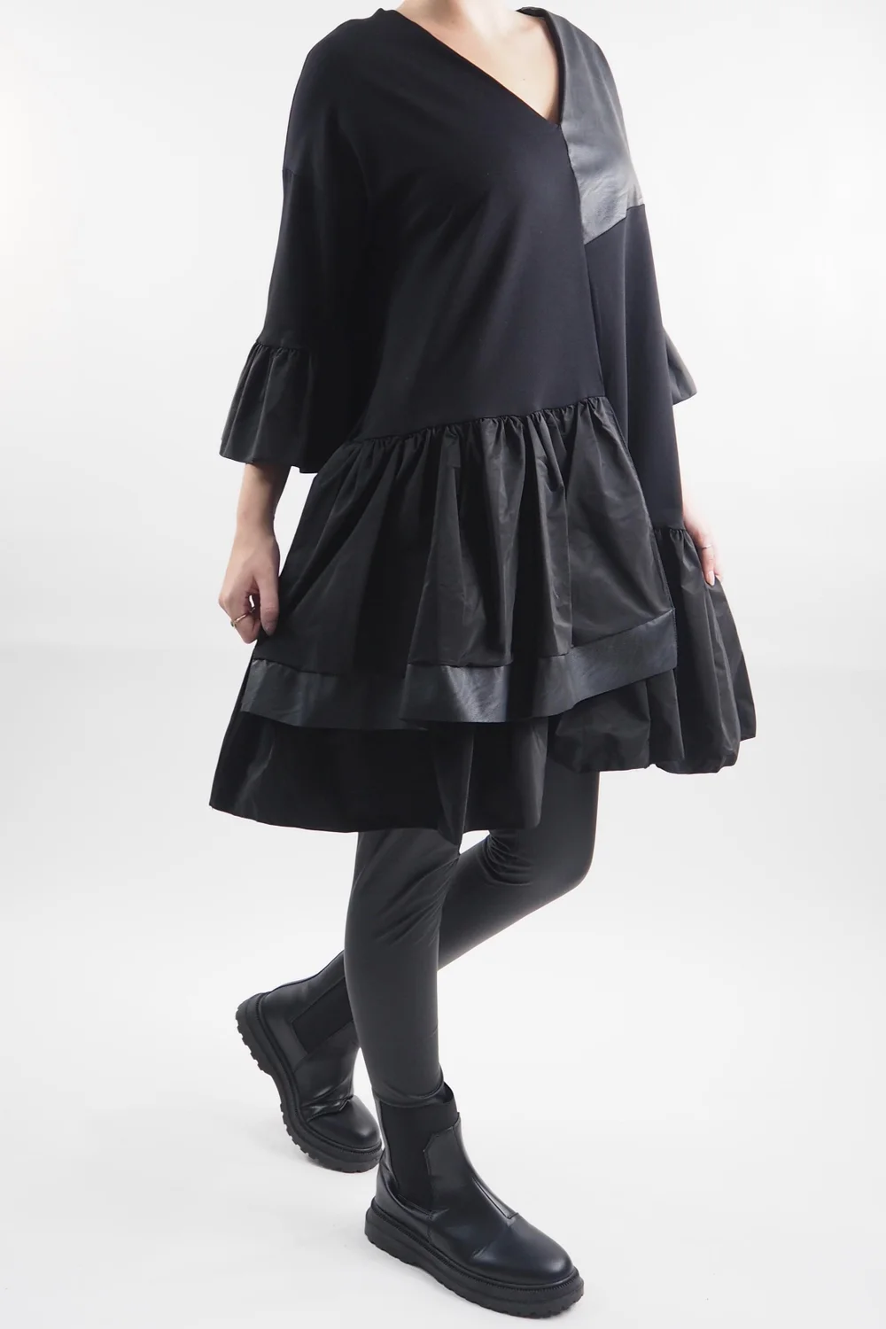 Made In Italy Moxie Pesca Rue Tunic Black 4 Made In Italy Moxie Pesca Rue Tunic Black - Image 2