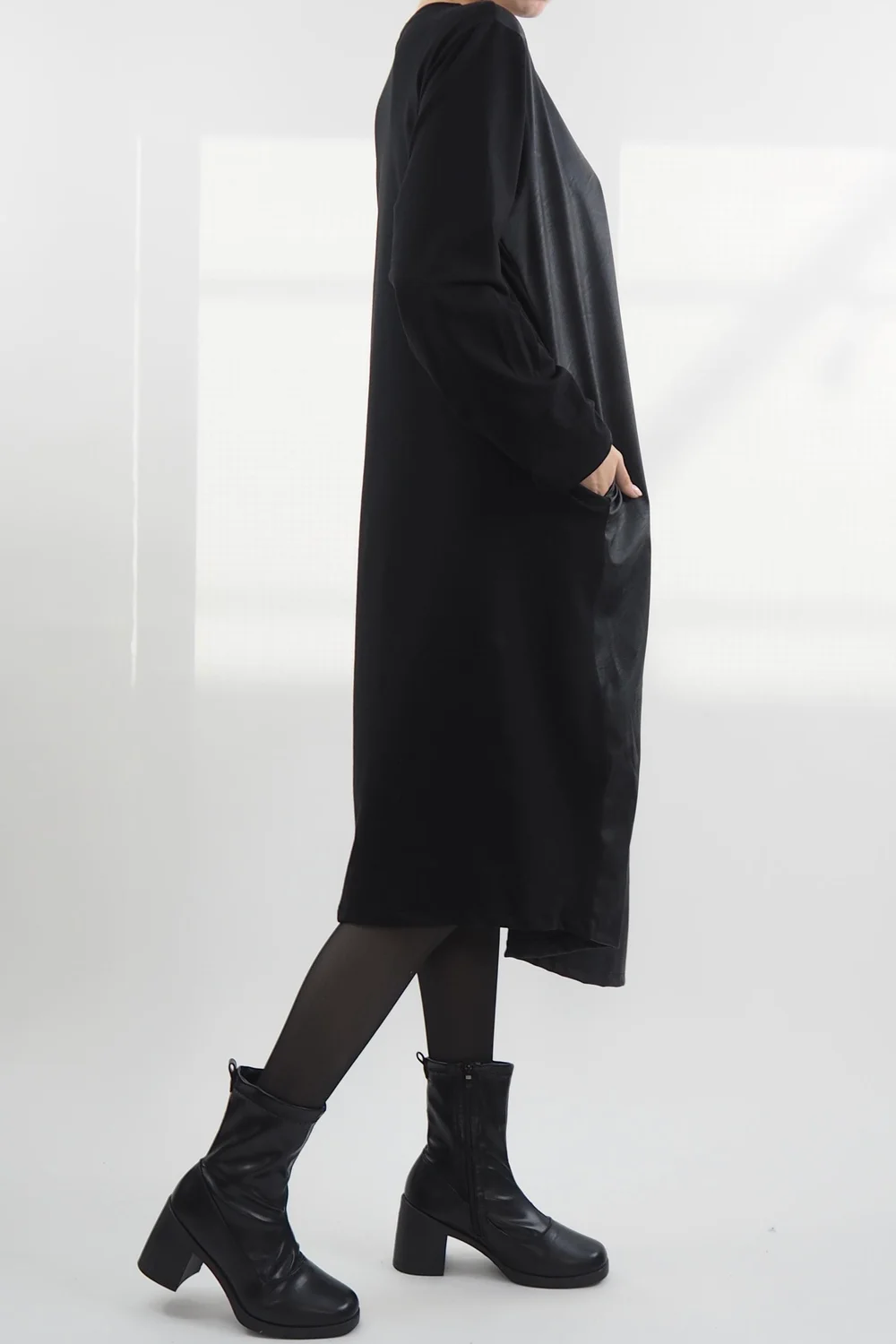 Made In Italy Moxie Pesca Zippy Dress Black 4 Made In Italy Moxie Pesca Zippy Dress Black - Image 2