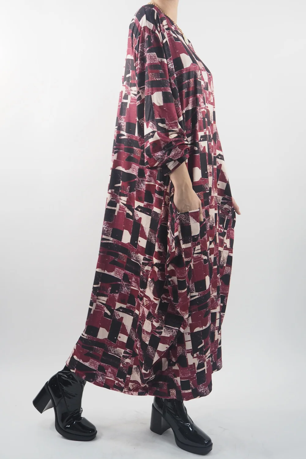 Made In Italy Oversized Tech Soft Cocoon Dress Cubist Bordeaux * 4 Made In Italy Oversized Tech Soft Cocoon Dress Cubist Bordeaux * - Image 2