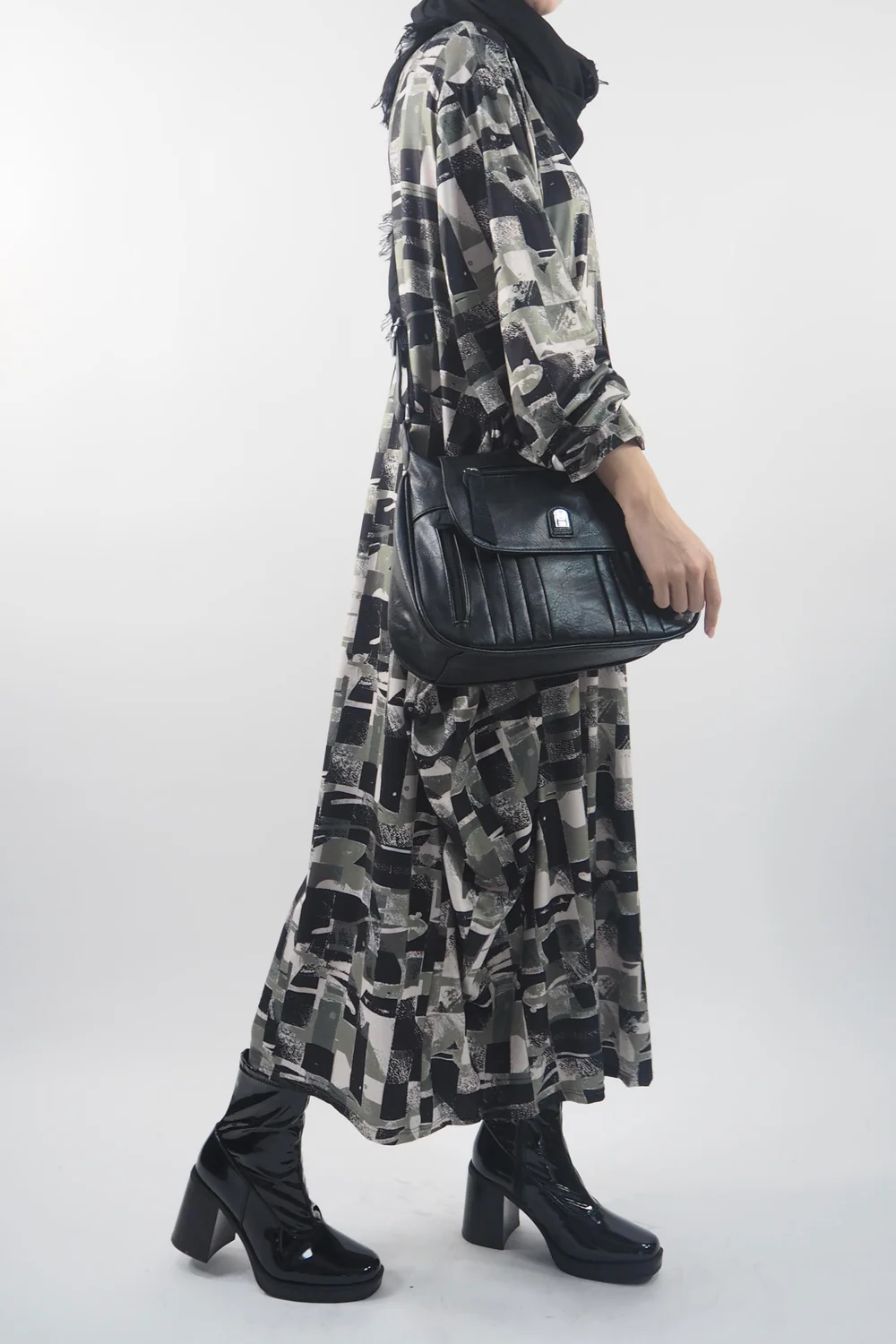 Made In Italy Oversized Tech Soft Cocoon Dress Cubist Khaki 12 Made In Italy Oversized Tech Soft Cocoon Dress Cubist Khaki - Image 10