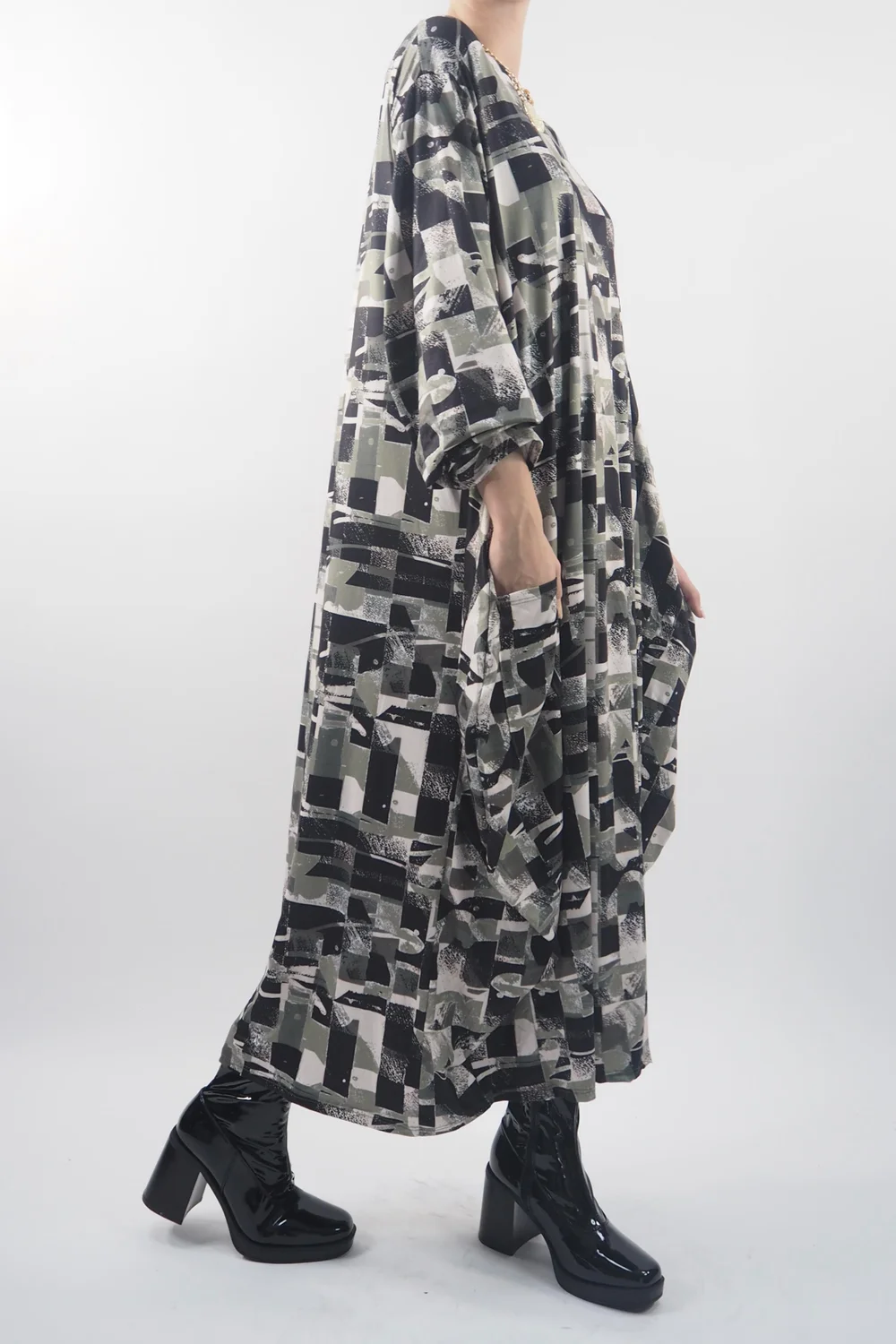 Made In Italy Oversized Tech Soft Cocoon Dress Cubist Khaki 5 Made In Italy Oversized Tech Soft Cocoon Dress Cubist Khaki - Image 3