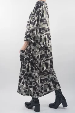 Made In Italy Oversized Tech Soft Cocoon Dress Cubist Khaki 15 Made In Italy Oversized Tech Soft Cocoon Dress Cubist Khaki -Fashion Women's Store made in italy oversized tech soft cocoon dress cubist khaki3.jpg