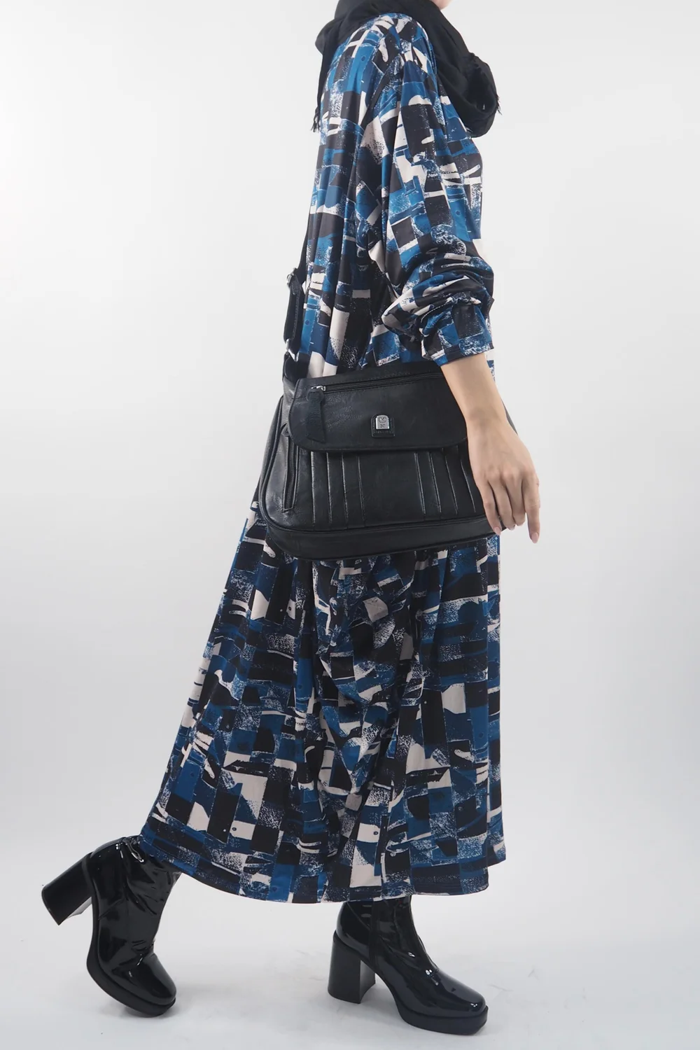 Made In Italy Oversized Tech Soft Cocoon Dress Cubist Sapphire 11 Made In Italy Oversized Tech Soft Cocoon Dress Cubist Sapphire - Image 9