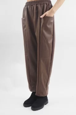 Made In Italy Pesca Leather Look Deep Pocket Pant Chestnut -Fashion Women's Store made in italy pesca leather look deep pocket pant chestnut04.jpg