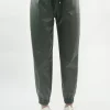 Made In Italy Pesca Stretch Leather Look Jogger Khaki 1 Made In Italy Pesca Stretch Leather Look Jogger Khaki -Fashion Women's Store made in italy pesca stretch leather look jogger khaki01.jpg